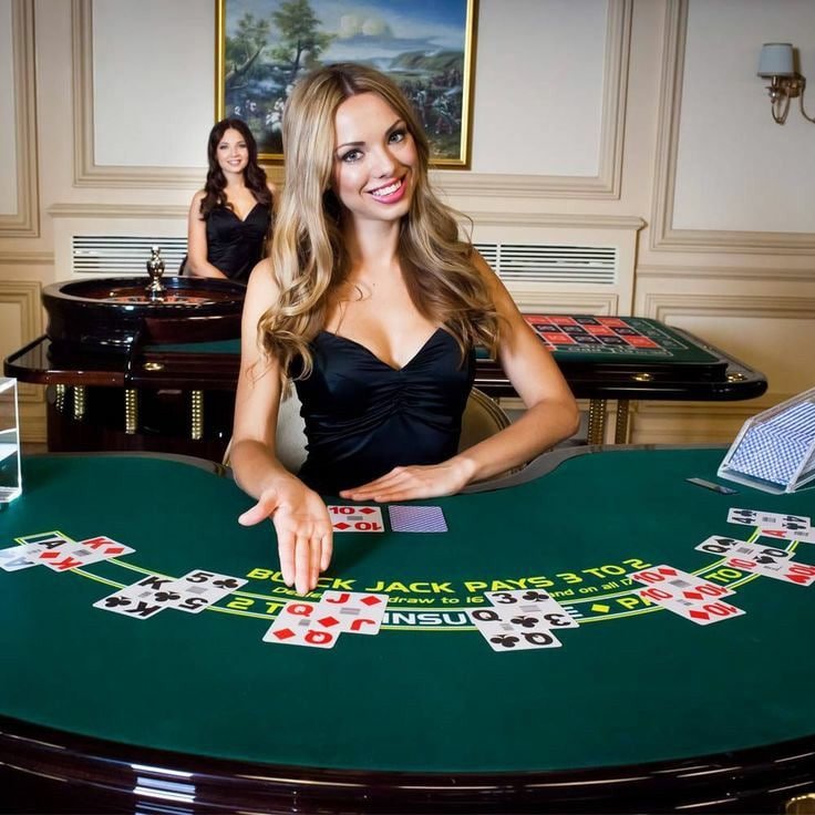 l444 အွန်လိုင်း ကတ်ဂိမ်းများ — Live Baccarat Table တွင် Real Dealer နှင့် HD Streaming မြင်ကွင်း